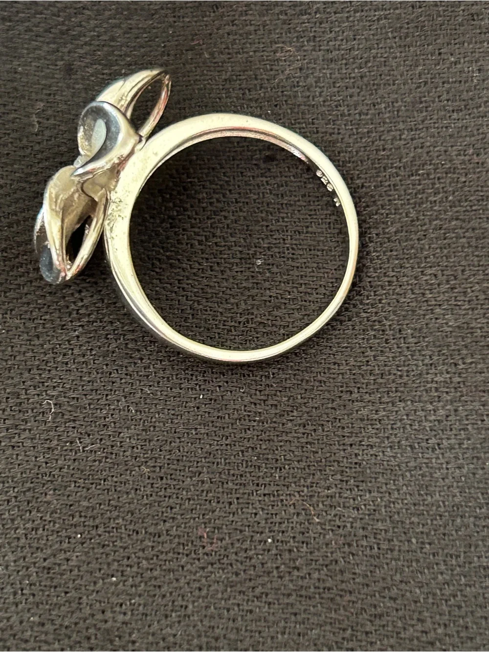 N/A chic silver